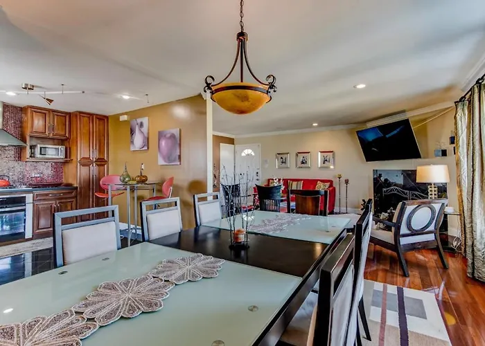 House-Canyon Dr